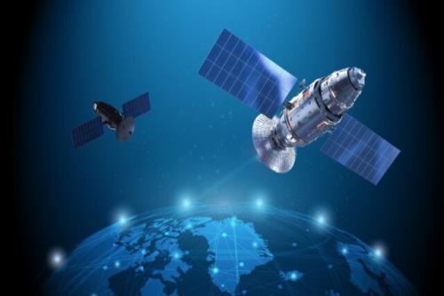 تماس لیزری 2 ماهواره نظامی در فضا
