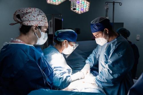 هیچ تفاوتی در عملکرد بین جراحان مرد و زن وجود ندارد